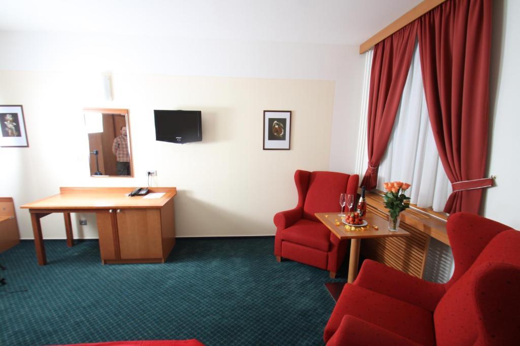 Hotel Slovan Jesenik Ruang foto