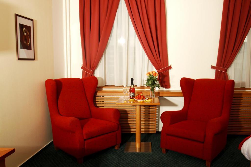 Hotel Slovan Jesenik Ruang foto