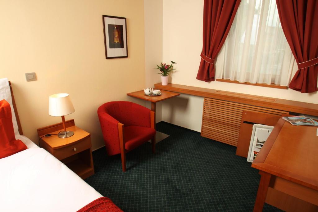 Hotel Slovan Jesenik Ruang foto